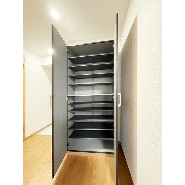 アーバハイツ六町環七北通り 靴箱