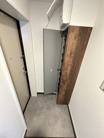 ベル エスペース105号室 玄関