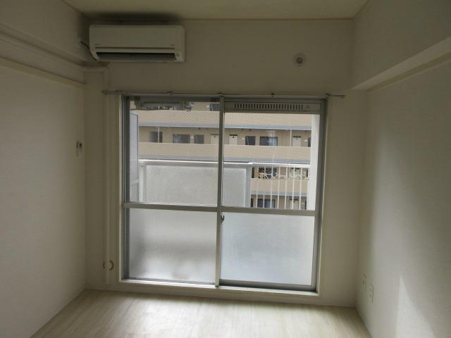 グランシャルム葛西(F-066)10階 リビング