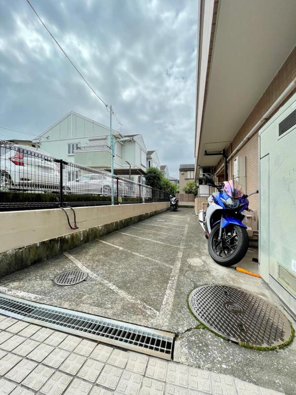 クレール八雲1階 エントランス