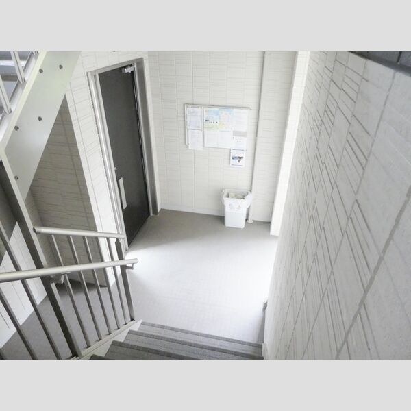 フルールさくらⅡ ロビー