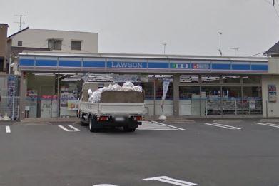 ホワイトヒルズ 【コンビニエンスストア】ローソン大口仲町店まで687ｍ
