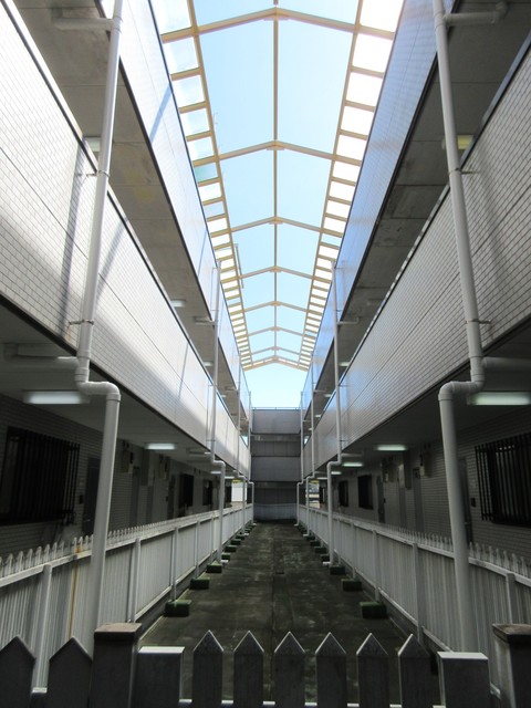 グランデール緑園4階 建物内