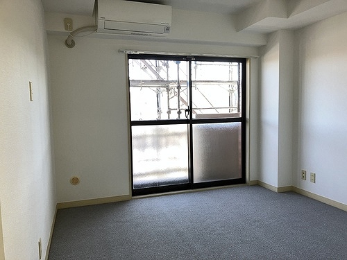 ライオンズマンション戸塚第５2階 洋室（バルコニー側）