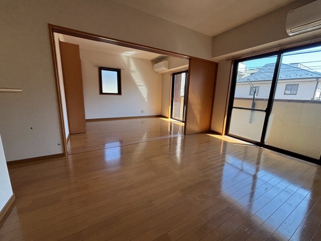 アッシュエム リビング