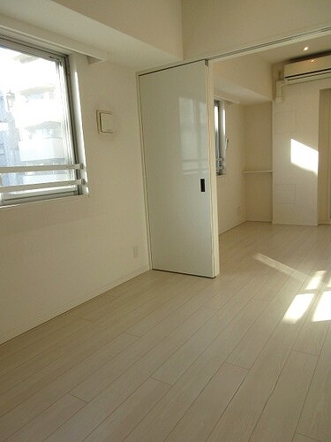 ローレルアイ千代田淡路町7階 洋室（5.0畳）別角度　※前回募集2024年12月撮影の写真