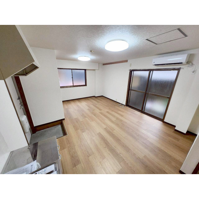 第二富士マンション 2面採光の１ルーム