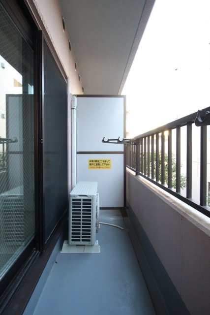ゾンネンハイム元住吉2階 バルコニー