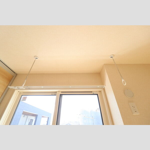 フェリーチェおおたかの森Ⅱ307号室 室内物干し