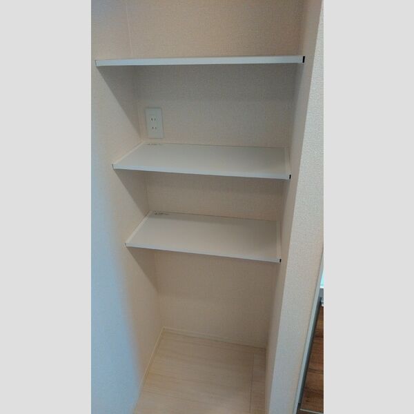 フォレスター キッチン脇収納