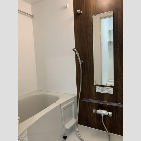 パストラーレ 102号室　浴室