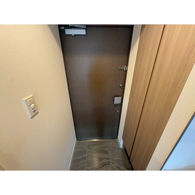 プレール・ドゥーク横濱子安204号室 玄関