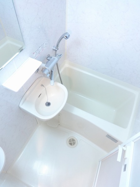 ルーブル新宿西落合伍番館504号室 お風呂