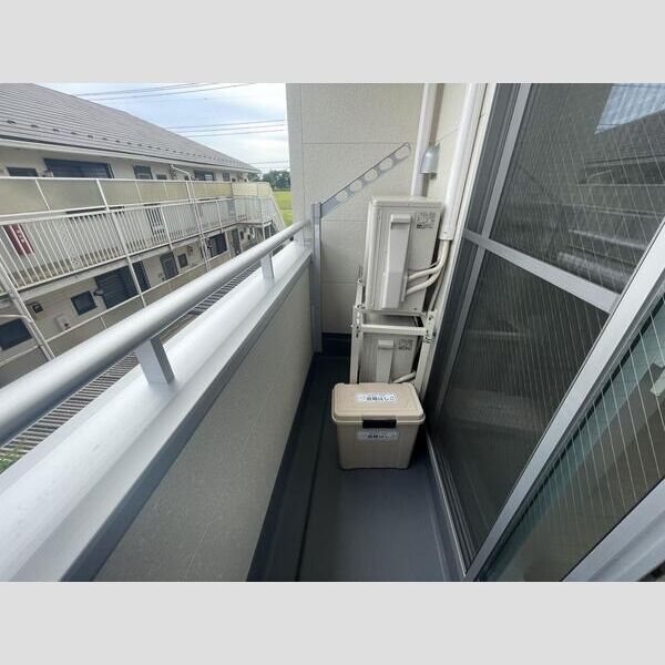 リーブルファイン武蔵村山大南203号室 バルコニー