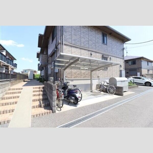 ハイムカトレアⅡ 駐輪場