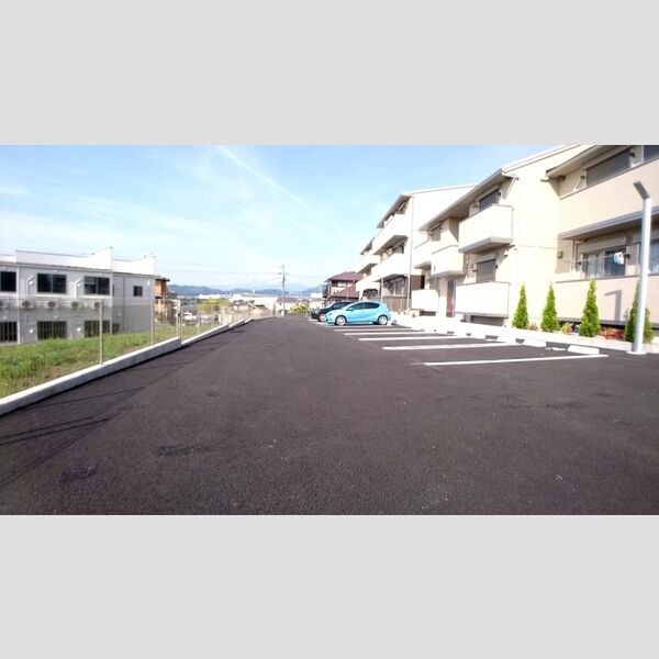 コトー　B 駐車場