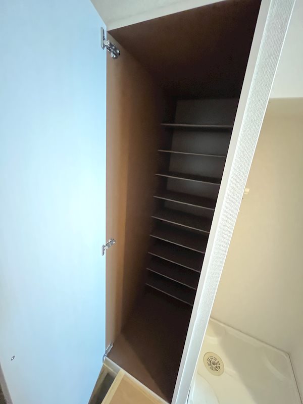 ビボ・クラベール シューズボックス