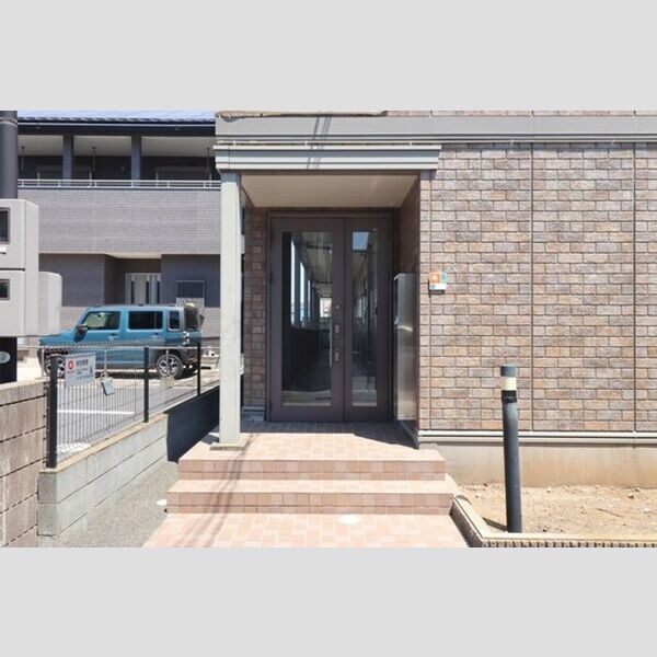 ロイヤルコート エントランス