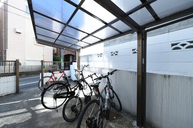 マイステージ世田谷・桜3階 駐輪場