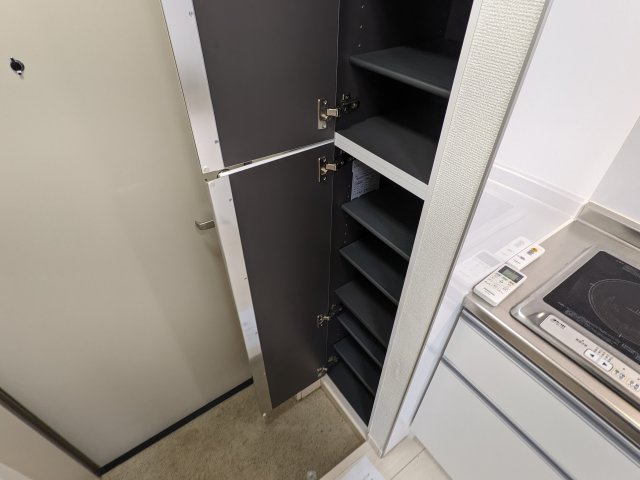 セルカ谷在家201号室 収納