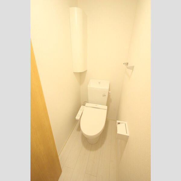 ノーブル・ルミナス笹塚102号室 102号室　トイレ