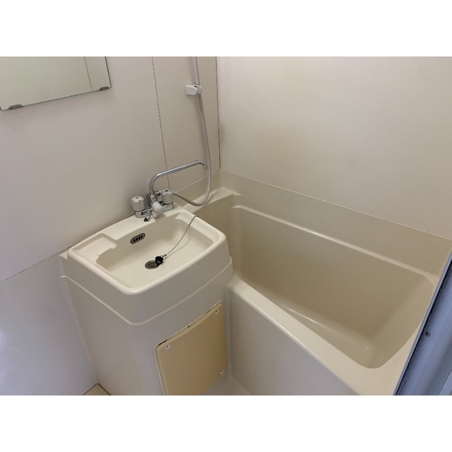 ヒルズ白楽Ⅰ303号室 内観