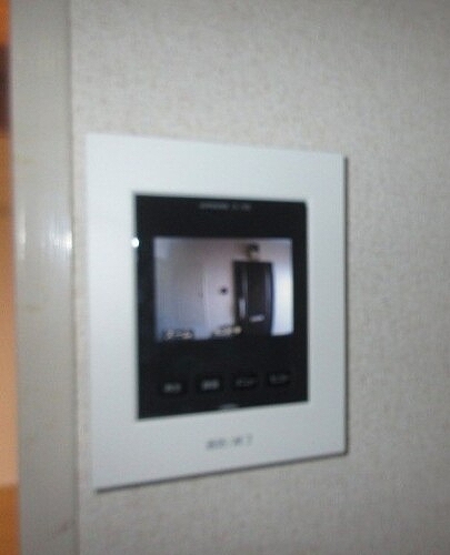 ニックハイム鶴見中央ビル7階 ＴＶモニタ付インターホン　※2026年03月撮影