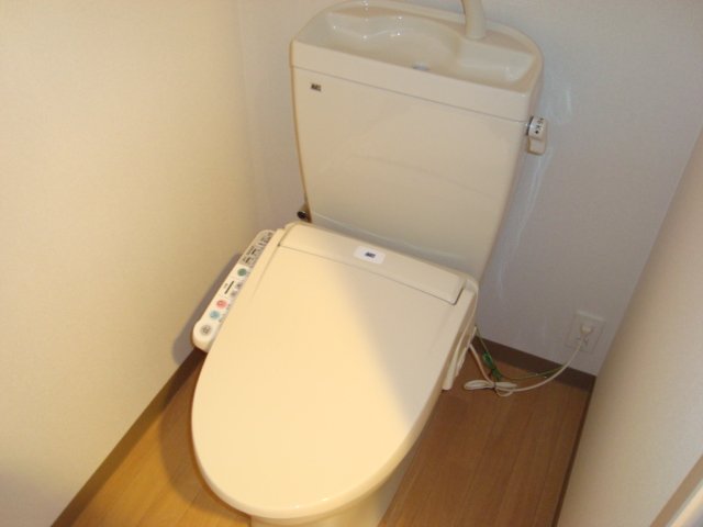 コムデソレイユ シャワー付トイレ