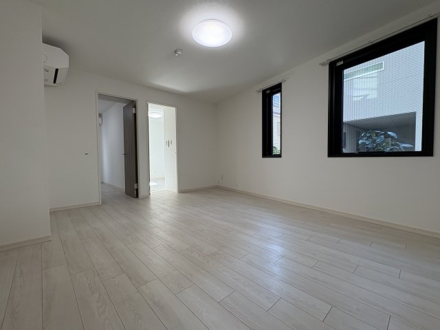 グランピア四谷0103号室 リビング