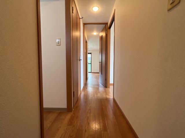 ガーデンヒルズNAKAYAMA壱番館110号室 廊下