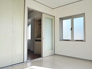 第三八弘ビル リビング