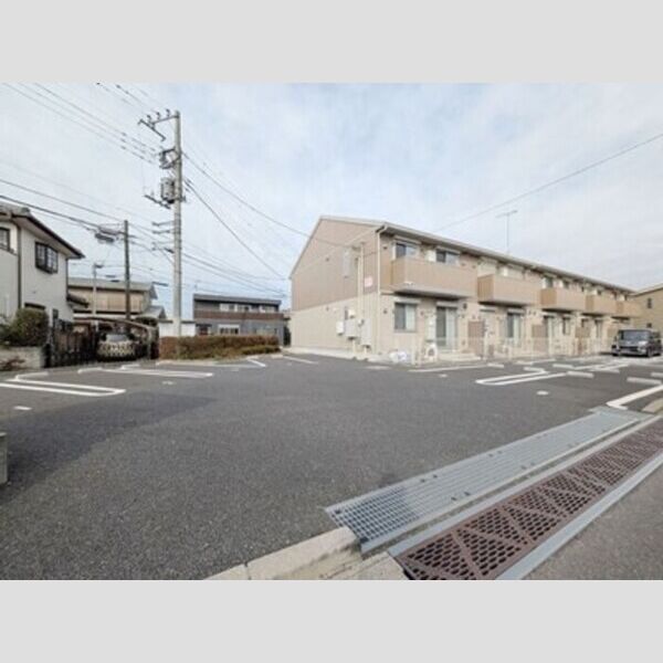 アステール 駐車場