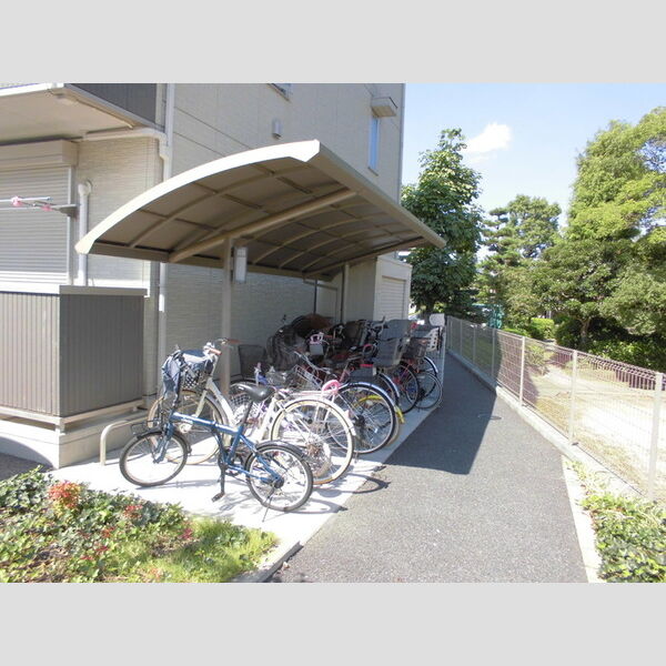 カーサ・ドマーニ　A 駐輪場