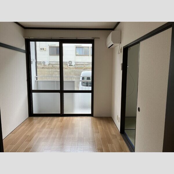 クレール今井　B 洋室