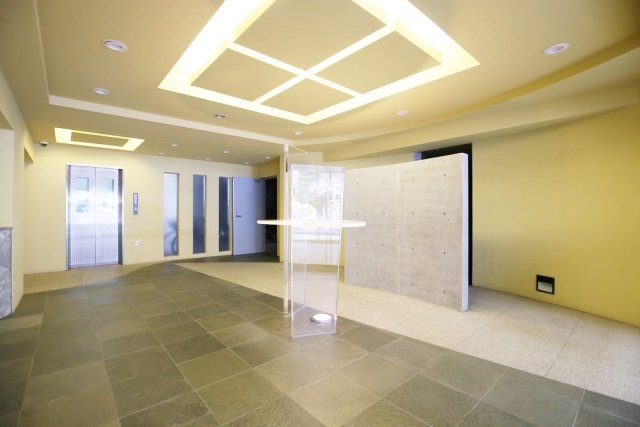 ジェイパーク代々木 エントランス