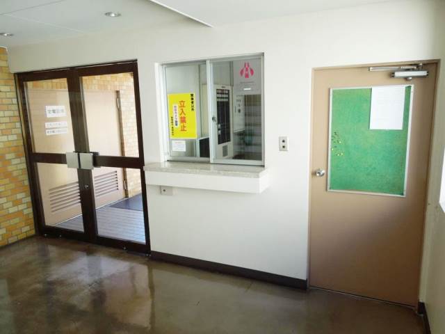 レック日吉マンション エントランス