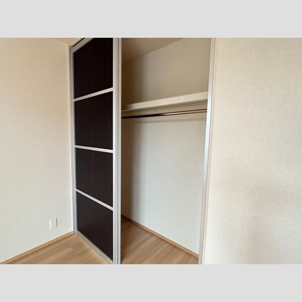 ルーナ クローゼット