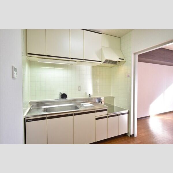 Bellevue参番館302号室 キッチン