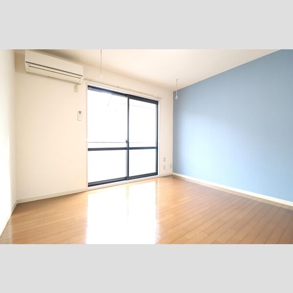 ハイツ定栄　E 居室