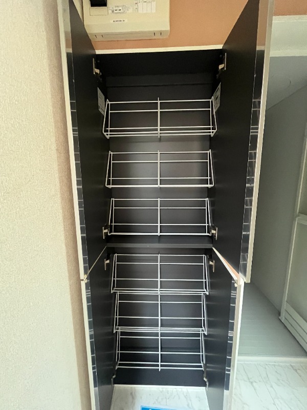 ユナイト横浜ミラネーゼの瞳1階 収納