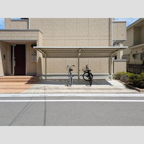 プリムヴェール　弐十壱番館 駐輪場