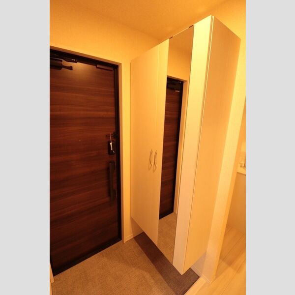 カーサしらたま 玄関