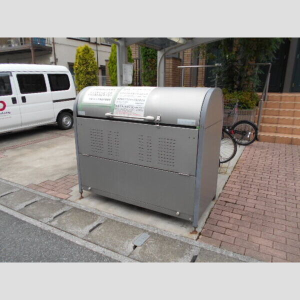 ラ・プランタン ゴミ箱