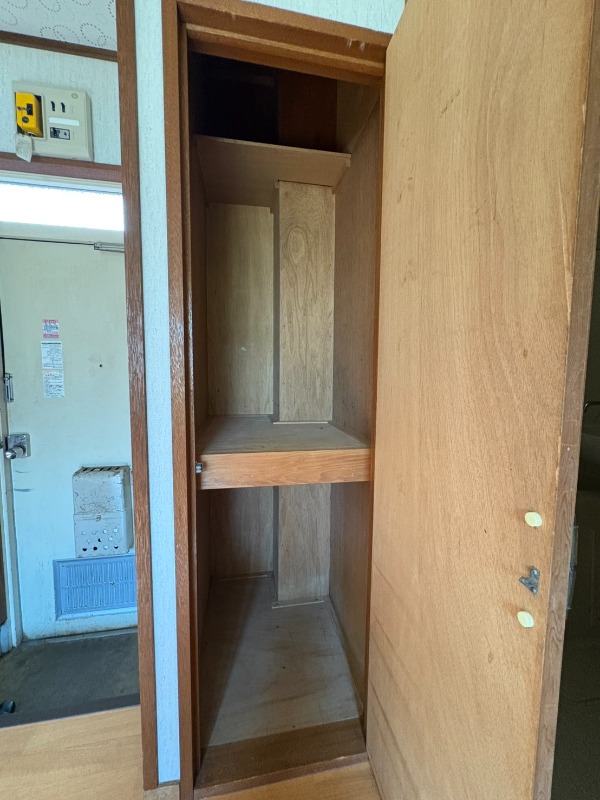 ニューヤングキャッスルB棟1階 収納