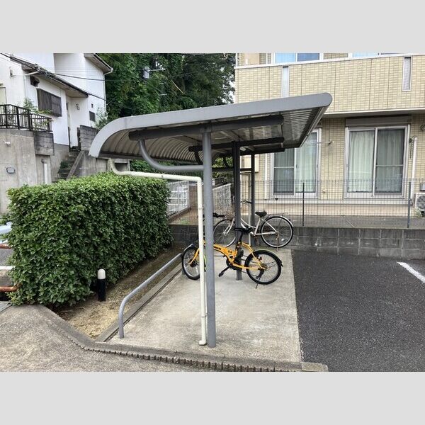 エクレールウィルモア101号室 駐輪場