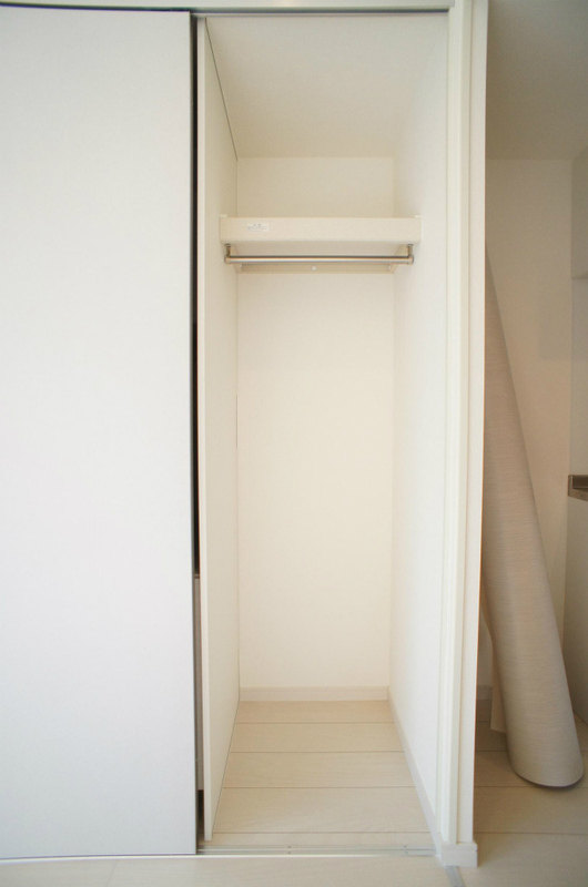 リブリ・フルール湘南2階 収納