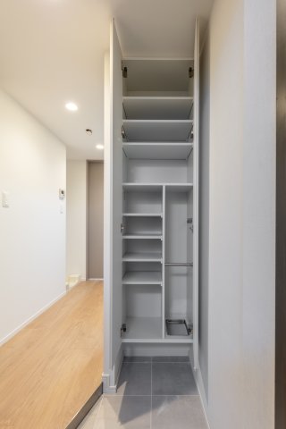 SYFORME YOKOHAMA-ODORIKOEN305号室 ※参考写真です（カラータイプや仕様が異なる場合がございます）