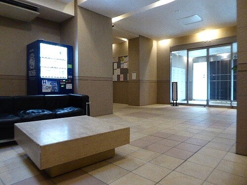 ライオンズマンション白金台2階 ロビー　※前回募集時2023年11月撮影