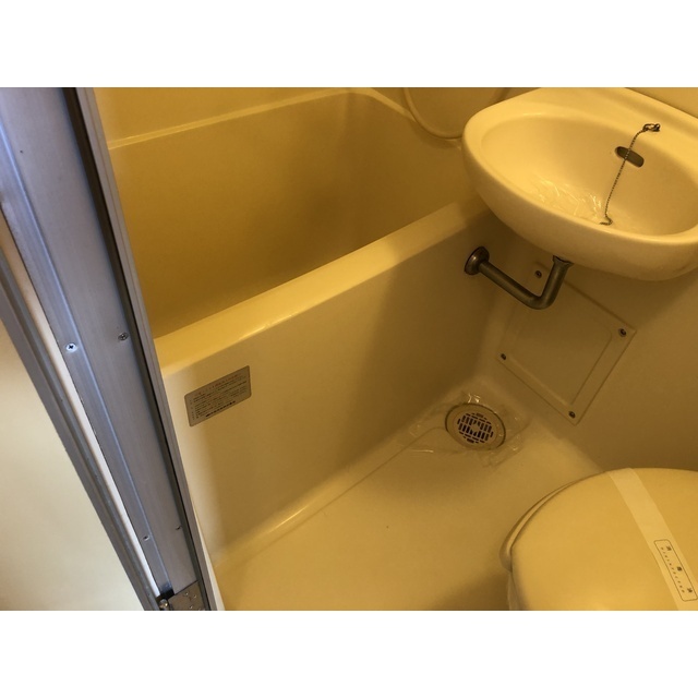 スカイコート鶯谷 内観