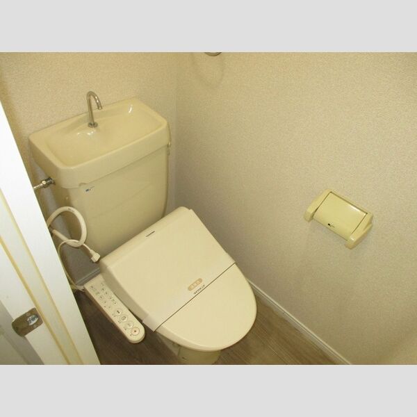 ファーストターフ鎌取　A101号室 トイレ